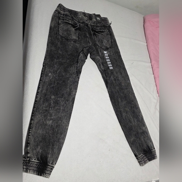 Smoke Rise Men's Charcoal Joggers - Picture 13 of 16